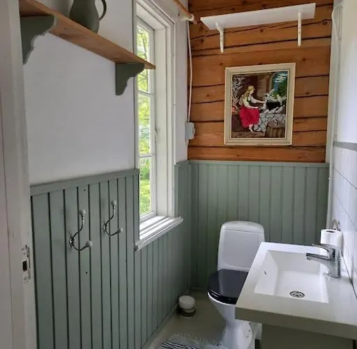 Loma Tai Perhejuhlat Bobackan Pihatorpassa بيت للعطل *