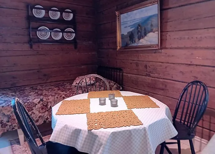 بيت للعطل Loma Tai Perhejuhlat Bobackan Pihatorpassa Hämeenlinna